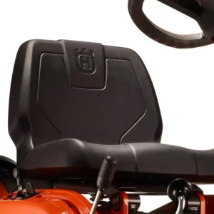 Husqvarna Frontmäher R 112C mit Mähdeck Combi 85 – Winterpaket mit Schneeschild, Gummileiste und Schneeketten – Modell 2023