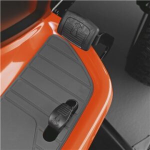 HUSQVARNA Rasentraktor TC 238T –  mit Schneeschild 120Plus – Modell 2023